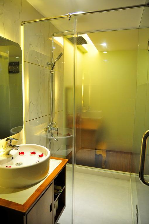 Art Deluxe Hotel Nha Trang Zimmer foto